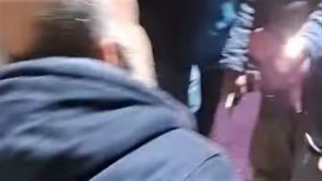 بالفيديو: الأجهزة الأمنية تحقق في حادثة إطلاق نار على موظف حارس ومختار