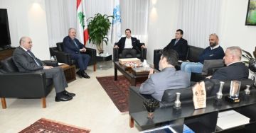 جابر وشحادة شاركا باجتماع في المالية للبحث بإعداد دفتر الشروط الخاصة بإصدار الطابع الإلكتروني