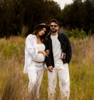 ناصيف زيتون ودانييلا رحمة يرزقان بمولودهما الأول إلياس