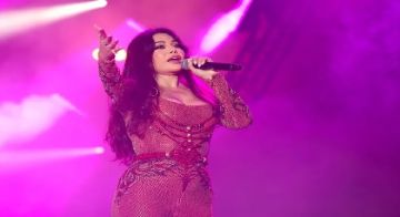 بعد نشر صور لها هيفاء وهبي تطالب طبيبا بتعويض مادي