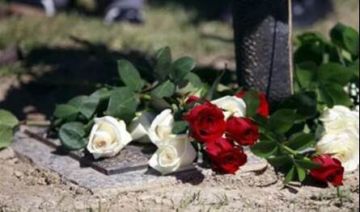 ممثل يعلن وفاة والدته ويحدد موعد الجنازة (صورة) ممثل يعلن وفاة والدته ويحدد موعد الجنازة (صورة)