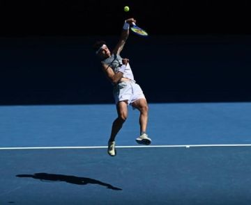 شيلتون يفوز على أومبير في معركة اليد اليسرى بـ أستراليا المفتوحة 