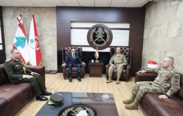 قائد الجيش يبحث الأوضاع العامة مع السفير المصري ويستقبل النائب وائل أبو فاعور