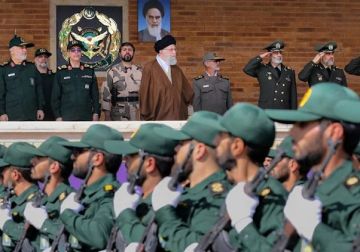 وقائع عن مداولات أمنية سياسية بشأن أهداف الحرب ونتائجها: إيران والحلفاء يستعدون لحرب كأنها حاصلة فورا وقائع عن مداولات أمنية سياسية بشأن أهداف الحرب ونتائجها: إيران والحلفاء يستعدون لحرب كأنها حاصلة فورا