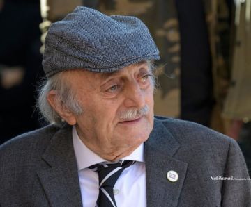 أشعر باستياء شديد تعليق صادم من جنبلاط عن زيارة فون دير لايين إلى لبنان أشعر باستياء شديد تعليق صادم من جنبلاط عن زيارة فون دير لايين إلى لبنان