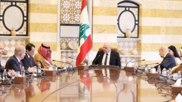 خماسية بعبدا تعيد تثبيت الرهان الدولي على الجيش قبيل مؤتمر باريس خماسية بعبدا تعيد تثبيت الرهان الدولي على الجيش قبيل مؤتمر باريس