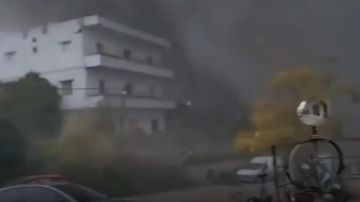 بالفيديو: غارات حولت المنطقة إلى ساحة حرب