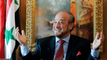 مات رفعت الأسد عاش لبنان مات رفعت الأسد عاش لبنان