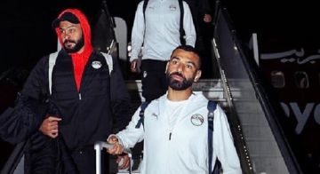 بعد الخسارة أمام السنغال.. هل غادر محمد صلاح معسكر مصر ورفض المشاركة ضد نيجيريا؟