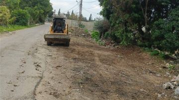 بلدية برج الشمالي ترفع النفايات المتراكمة في المساكن الشعبية وتؤكد: نقوم بتنظيف هذا المكان بإستمرار وسنعمل على منع القاء النفايات العشوائي فيه