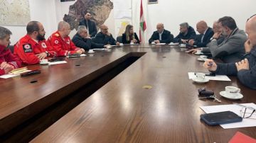 وزير الداخلية يعقد في سرايا طرابلس اجتماعا موسعا بشأن تداعيات انهيار مبنى القبة