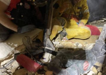 بالفيديو والصور: استمرار عمليات البحث والانقاذ في القبة