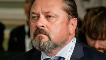 يبدو أحمق سفير أوكرانيا في لبنان يهاجم عراقجي: كنتم سببا في إسقاط طائرات مدنية