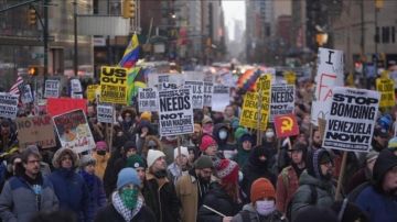 تنديدا بالعدوان الأميركي.. تظاهرات في كاراكاس تطالب بالإفراج عن مادورو وزوجته