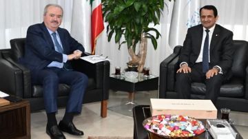 سلسلة استقبالات لجابر... وهذا ما بحثه مع سفير قطر