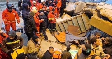 كاميرا الـmtv تحت الأنقاض... وما كشفه عنصر في الدفاع المدني كاميرا الـmtv تحت الأنقاض... وما كشفه عنصر في الدفاع المدني