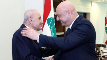 ما سلمه بري لعون