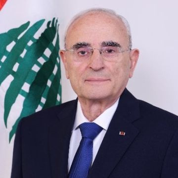 وزير الدفاع ميشال منسى يصل إلى قطر للمشاركة في معرض الدوحة الدولي للدفاع البحري