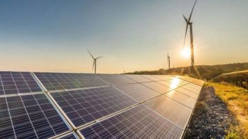 تحول تاريخي في كهرباء أوروبا لصالح الطاقة النظيفة