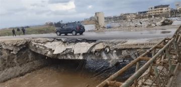 أمطار غزيرة تغلق معبر العريضة بعد فيضان نهر الكبير