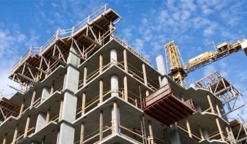 القطاع العقاري يسير بين فخ مشروع الفجوة المالية... ونيران كلفة التراخيص