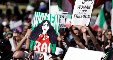 عاصفة إيران تلفح بيروت: رياح التغيير هبت