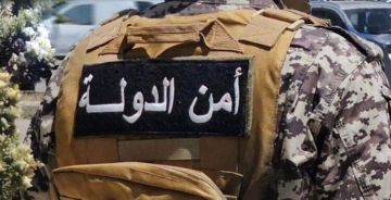 عناصر من أمن الدولة أقفلوا مركزا للتدليك بالشمع الأحمر في طرابلس عناصر من أمن الدولة أقفلوا مركزا للتدليك بالشمع الأحمر في طرابلس