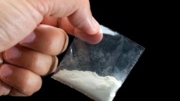 كوكايين بالجملة ورخصة سوق مزورة... توقيف مروج بالجرم المشهود! كوكايين بالجملة ورخصة سوق مزورة... توقيف مروج بالجرم المشهود!