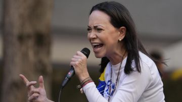 هل ستقود هذه السيدة فنزويلا؟