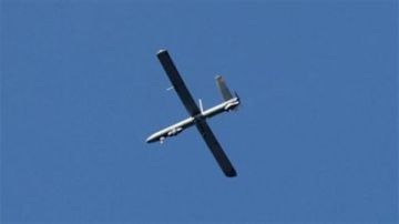 تحليق للطيران المسير على علو منخفض فوق مدينة صور ومحيطها