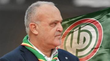 حركة أمل تودع رئيس جمعية رواد الرسالة الإسلامية وعضو المجلس الاستشاري المفوض العام الأسبق لجمعية كشافة الرسالة الاسلامية القائد الرسالي حسن حمدان بمأتم مهيب في بلدة أرنون