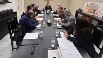 الجميل استقبل وفدا من نقابة ممثلي المسرح والسينما والإذاعة والتلفزيون