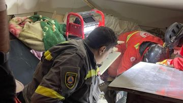 فيديو من تحت الأنقاض