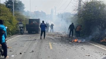 مسيرة استهدفت سيارة على طريق البازورية