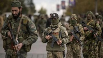 الجيش السوري يقول إنه دخل المناطق الواقعة إلى شرق حلب بعد انسحاب القوات الكردية