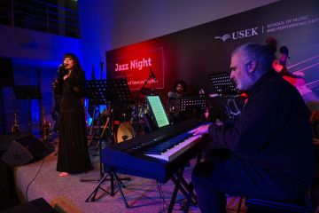 حفلة جاز في الروح القدس الكسليك... جامعة تصنع وطلاب يبدعون حفلة جاز في الروح القدس الكسليك... جامعة تصنع وطلاب يبدعون