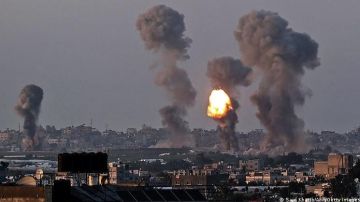 غارات وقصف مدفعي إسرائيلي على قطاع غزة.. والاحتلال ينفذ حملات اعتقال وهدم في الضفة غارات وقصف مدفعي إسرائيلي على قطاع غزة.. والاحتلال ينفذ حملات اعتقال وهدم في الضفة