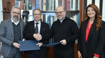 أرشيف الفنان والنحات يوسف سعد غصوب هبة إلى جامعة الروح القدس الكسليك