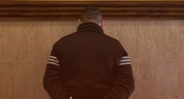 أمن الدولة: ضبط 10 آلاف عبوة عطر مزور داخل مستودع في سن الفيل وختمه بالشمع الأحمر أمن الدولة: ضبط 10 آلاف عبوة عطر مزور داخل مستودع في سن الفيل وختمه بالشمع الأحمر