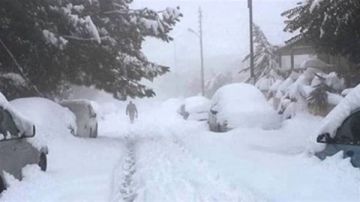 اليكم الطرق الجبلية المقطوعة بسبب تراكم الثلوج