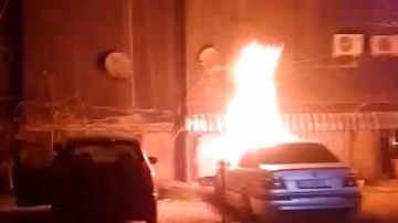 إحتراق سيارة في شارع الكريت داخل مدينة صور، ولا يوجد اي حدث امني