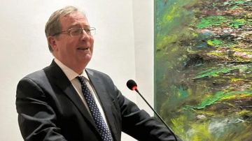 السفير البريطاني: سرني جدا بيان الجيش اللبناني السفير البريطاني: سرني جدا بيان الجيش اللبناني