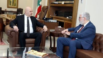 الرئيس عون هنأ فضلو خوري لإدراجه ضمن أكثر 100 شخصية تأثيرا في علم الأورام عالميا الرئيس عون هنأ فضلو خوري لإدراجه ضمن أكثر 100 شخصية تأثيرا في علم الأورام عالميا