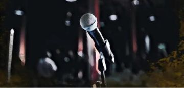 قرار مفاجىء فنان شهير يعلن إعتزاله الغناء بعد وفاة والدته (صورة)