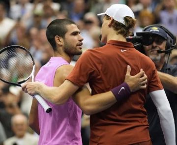 ألكاراز وسينر يخوضان استعراضية في كوريا ويلمحان لـ الزوجي 