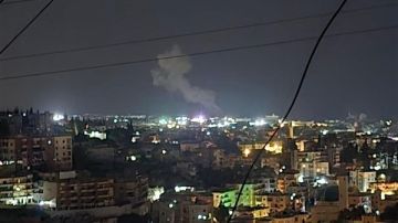 جريح في الغارة على الغازية ليلا