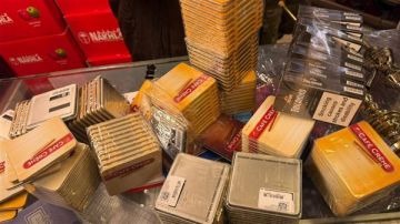 دهم أحياء في الضاحية: ضبط تبغ مهرب ومزور.. وعقوبات بحق المخالفين! (صور) دهم أحياء في الضاحية: ضبط تبغ مهرب ومزور.. وعقوبات بحق المخالفين! (صور)