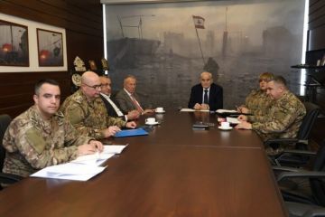 وزير الدفاع الوطني يستقبل وفدا من رابطة قدماء القوى المسلحة