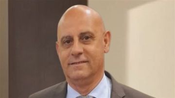 رئيس بلدية مجدليون يبارك انتخاب عاطف مرعي أبو مرعي رئيسا للنادي الأهلي صيدا رئيس بلدية مجدليون يبارك انتخاب عاطف مرعي أبو مرعي رئيسا للنادي الأهلي صيدا