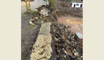 سقوط حائط على طريق عام حي القراحنة في بلدة السويسة- عكار نتيجة الأمطار الغزيرة